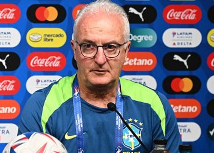 Galvão pide a Dorival que llame a jugadores que juegan en Brasil