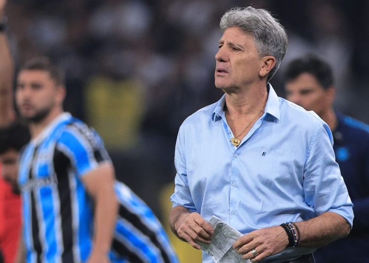 Grêmio acusa a la CBF por errores arbitrales contra el Corinthians, los aficionados exigen respuestas