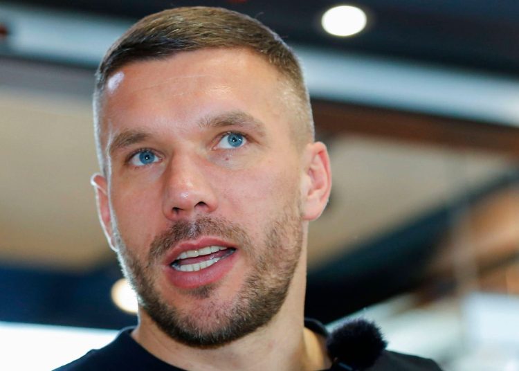 Podolski critica a la DFB-Elf por el Viertelfinal-Aus