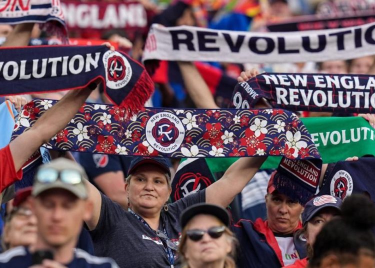 Robert Kraft y Revolution logran la votación del Senado estatal para el estadio