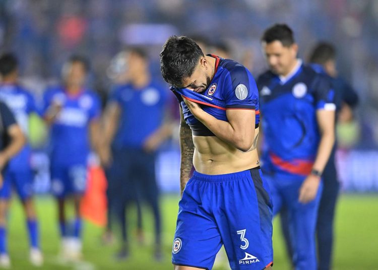 Cruz Azul: Se va Carlos Salcedo, ¿Y entra?