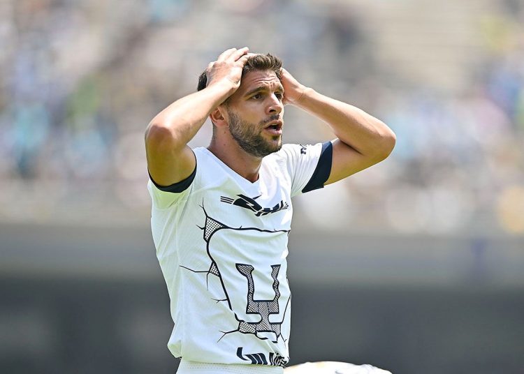 ¿Era mano? Lisandro Magallán provoca penal que perjudica a Pumas