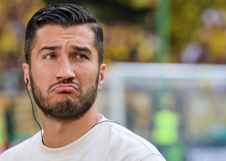 El entrenador del BVB Nuri Şahin critica al Weltmeister sub-17 Paris Brunner