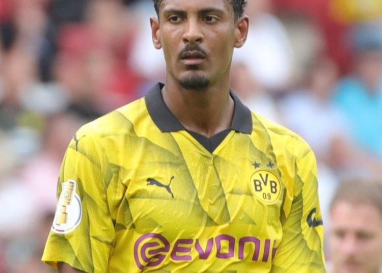 Haller ahora tiene posibilidades de quedarse en el Dortmund