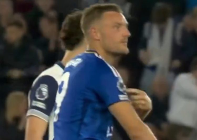 Jamie Vardy se burla de los fans del Tottenham con un divertido recordatorio