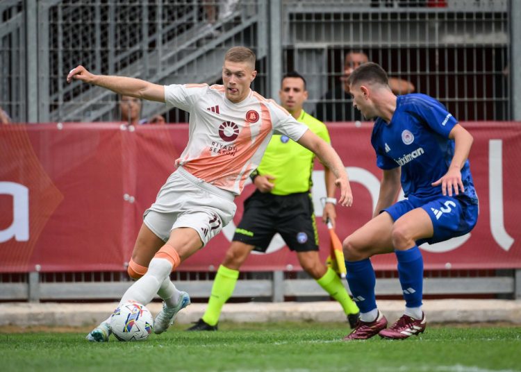 La Roma empata 1-1 con el Olympiacos en el debut de la nueva estrella Dovbyk