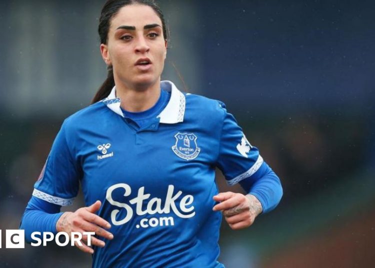 Martina Piemonte playing for Everton