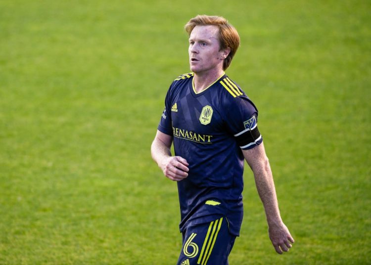 &#x00d83c;&#x00dfa5; MLS legend Dax McCarty announces his retirement after 19 years