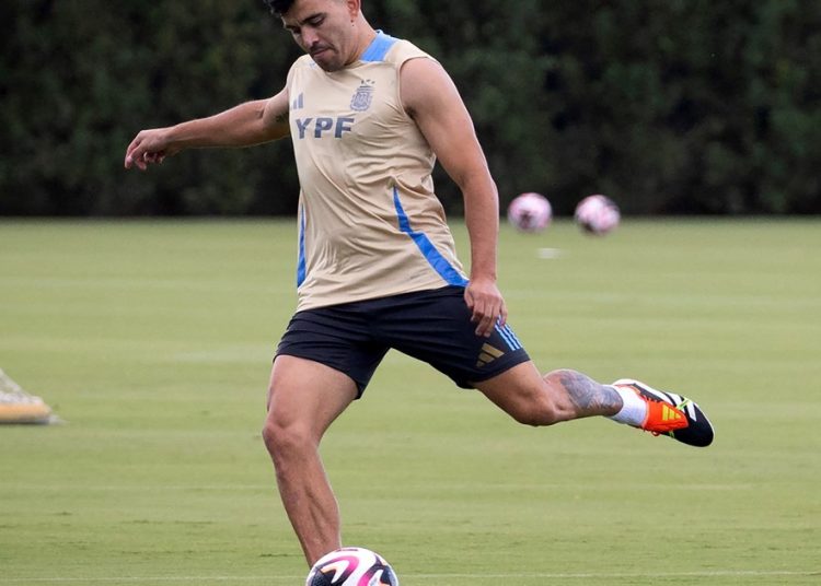 Marcos Acuña y River: de la prueba fallida a la foto del hijo con la camiseta :: Olé