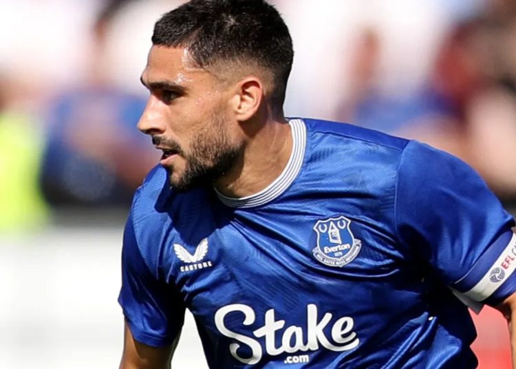 Neal Maupay 'llama a Everton una PRISIÓN' antes de la transferencia impactante mientras los fanáticos lamentan la pérdida de 'la casa de mierda más grande de la Premier League'