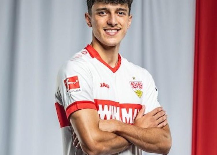 Oficial: El Stuttgart ficha a un nuevo central