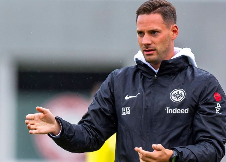 Eintracht Frankfurt con Schock: el entrenador juvenil se agita en Verkehrsunfall