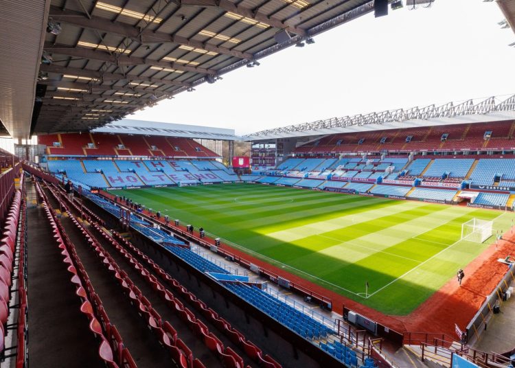 El Aston Villa anuncia precios 'escandalosos' para las entradas de la Champions League mientras los aficionados protestan: 'El partido nunca ha sido tan intenso'