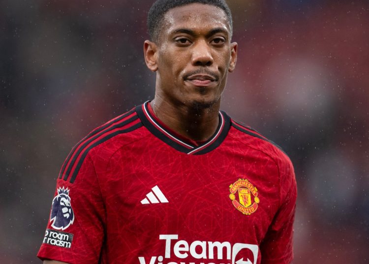 El traspaso gratuito de la ex estrella del Manchester United Anthony Martial a los gigantes brasileños fracasa por DOS escandalosas demandas contractuales