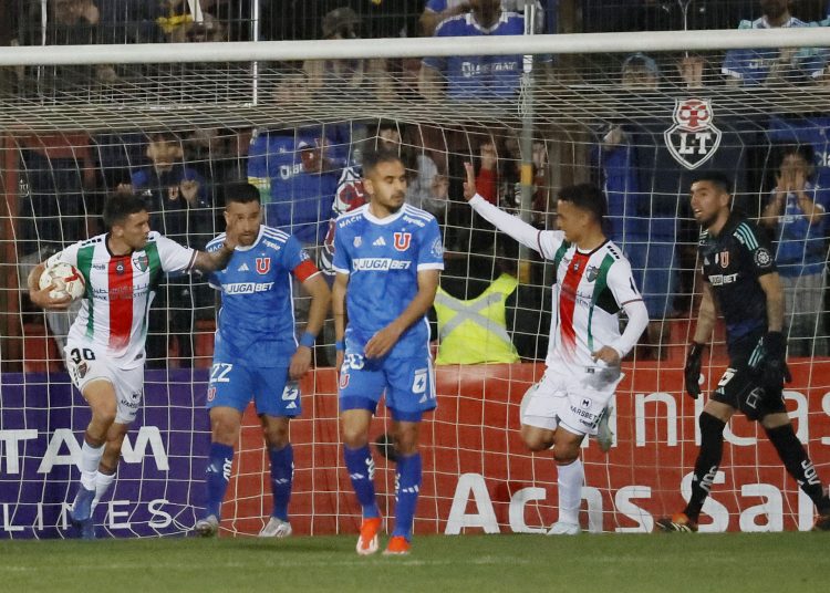 "Es un colador": Jugador de la 'U' que provocó la furia de los hinchas tras perder con Palestino - Te Caché!