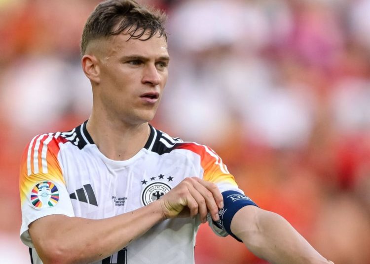 Joshua Kimmich viaja a la DFB en el gran Fußstapfen