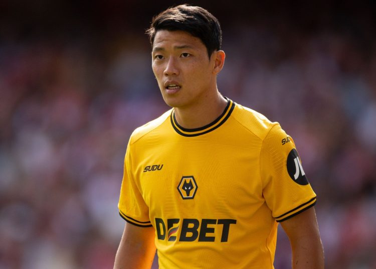 La estrella de los Wolves, Hwang Hee-chan, recibió llamadas del ex entrenador de la Premier League casi todos los días por una transferencia audaz