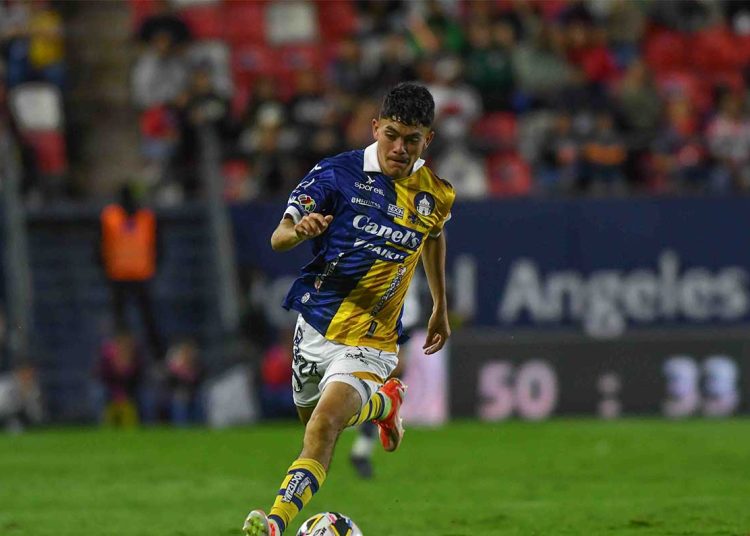 Luis Ronaldo Nájera destacando con el Atlético de San Luis