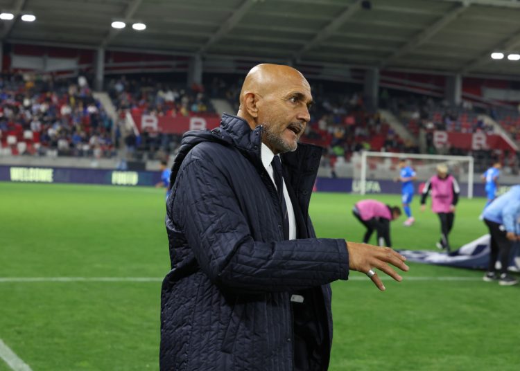 Spalletti elogia la "madurez" de Italia y reconoce la familiaridad táctica tras la victoria 2-1