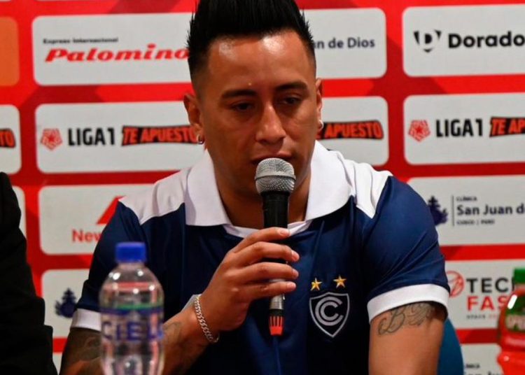 Christian Cueva en conferencia de prensa. Foto: Facebook Club Cienciano